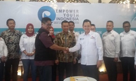 Kesepakatan kerjasama  EYI-GLGN dengan PT Telkom dan beberapa perusahaan lain