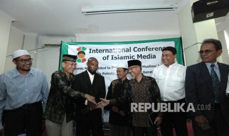 Keterangan pers jelang pelaksanaan Konferensi Internasional Media Islam (International Conference of Islamic Media-ICIM ) di Jakarta, Senin (23/5). (Republika/Rakhmawaty La'lang)