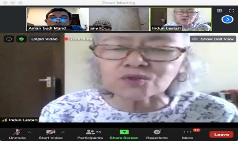 Ketua APSI (Asosiasi Psikologi Sekolah Indonesia) Dr Indun Lestari Setyono menjadi nara sumber webinar “Mengoptimalkan Perkembangan Kognitif dan Sosial Emosional Anak pada Pembelajaran Digital”.