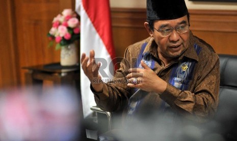 Ketua Badan Pemeriksa Keuangan (BPK) Harry Azhar Azis saat memberikan keterangan pers di kantor BPK beberapa waktu lalu..