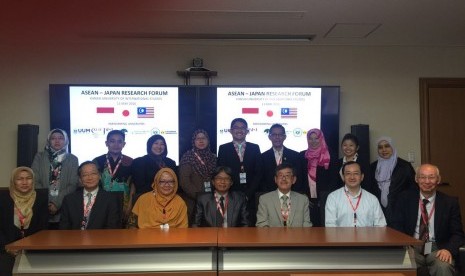  Ketua bidang kerjasama Paguyuban Pasundan menghadiri ASEAN Japan research Forum pada tanggal 11 April 2016 Di Kansai university Osaka Japan