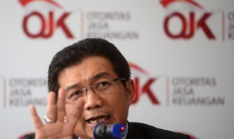 Ketua Dewan Komisioner Otoritas Jasa Keuangan (OJK) Muliaman Hadad. (Antara/Fanny Octavianus)