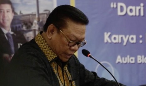  Agung Laksono