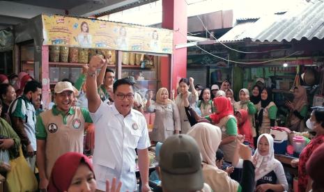 Ketua Dewan Pembina DPP Papera Sudaryono bersama pengurus DPC Papera Kota Semarang.