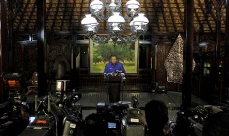 Ketua Dewan Pembina Partai Demokrat yang juga Ketua Majelis Tinggi Partai Demokrat Susilo Bambang Yudhoyono .