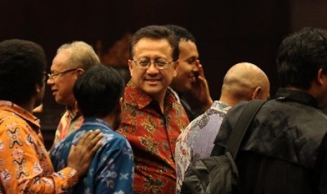 Chief of DPD, Irman Gusman (center)