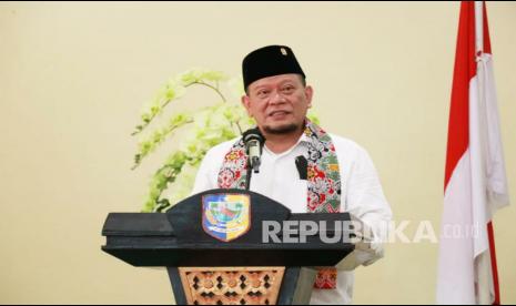 Ketua DPD RI, AA LaNyalla Mahmud Mattalitti. Upaya DPRD Provinsi Banten yang memperjuangkan penyetaraan pondok pesantren dengan sekolah swasta, mendapat dukungan dari Ketua DPD RI, AA LaNyalla Mahmud Mattalitti. Ia berharap ponpes mendapatkan perhatian yang sama dengan sekolah lain.