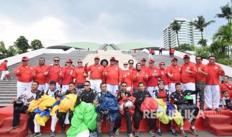 Ketua DPD RI Oesman Sapta didampingi Wakil Ketua DPD RI Nono Sampono dan Darmayanti Lubis hadir dan membuka Ulang Tahun DPD RI yang bertepatan dengan Hari Kesaktian Pancasila Di Gedung MPR/DPR/DPD RI Senayan Jakarta. Ahad (1/10).