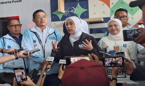 Ketua DPP Partai Amanat Nasional (PAN) Zita Anjani bersama calon legislatif (caleg) artis hadiri pemanggilan Bawaslu Jakarta Pusat, Jakarta, Kamis (21/12/2023).