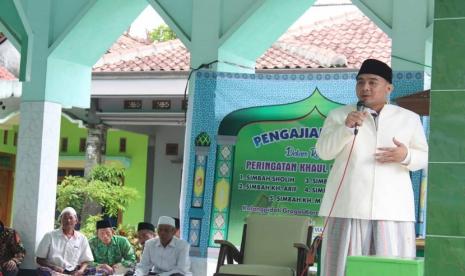 Ketua DPP Partai Persatuan Pembangunan (PPP) Rojih Ubab Maimoen menyikapi tiga isu penting menjelang pergantian tahun 2022. Pertama, pria yang akrab disapa Gus Rojih ini memprotes rencana pemerintah melakukan penghapusan bahan bakar minyak (BBM) jenis premium mulai tahun depan. 