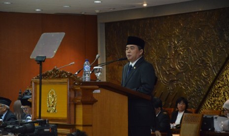 Ketua DPR, Ade Komarudin, membacakan pidato Penutupan Masa Sidang V Tahun Sidang 2015-2016, di Gedung DPR RI, Senayan, Jakarta, Kamis (28/7).