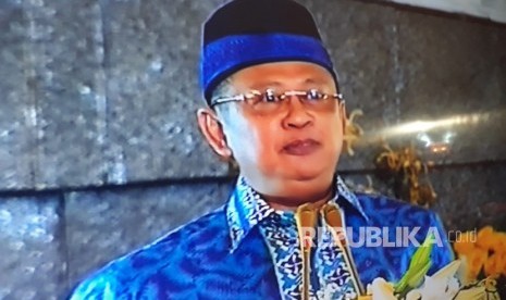 Ketua DPR Bambang Soesatyo menggelar buka puasa bersama yang dihadiri Presiden Joko Widodo Wakil Presiden Jusuf Kalla, jajaran menteri, petinggi partai politik, dan anggota DPR di rumah dinasnya, Komplek Widya Candra, Jakarta, Senin (28/5).