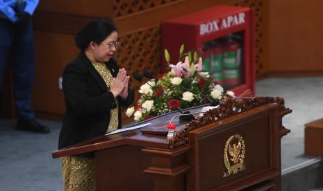 Ketua DPR RI Puan Maharani meminta pembicaraan terkait polemik penundaan Pemilu 2024 untuk segera diakhiri. (ilustrasi)