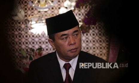 Ade Komaruddin yang sedang diwacanakan akan digantikan kembali oleh Setya Novanto sebagai Ketua DPR