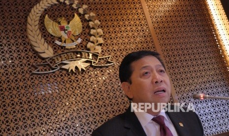 Ketua DPR RI Setya Novanto menerima perwakilan warga Desa Rembang Jawa Tengah di Jakarta, Kamis (12/1).