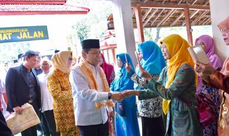  Ketua DPR Setya Novanto melakukan Safari Ramadhan ke Pondok Pesantren Sabilil Muttaqien di Takeran, Kabupaten Magetan, Jawa Timur, Rabu (14/6). 