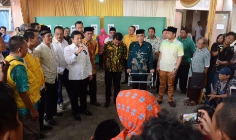 Ketua DPR Setya Novanto menghadiri operasi katarak yang diselenggarakan oleh LKK NU Jombang.