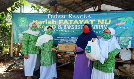 Bakti Sosial Fatayat Nu Depok Bagikan Sembako Untuk Dhuafa Republika Online