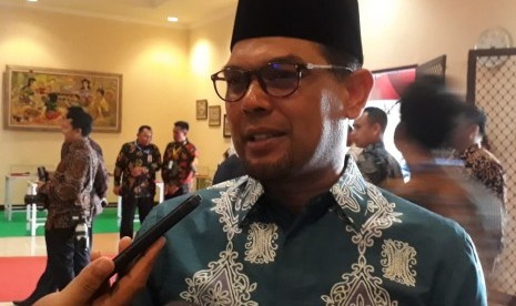 Ketua Forum Besar (Forbes) Anggota DPR-DPD Asal Aceh Nasir Djamil menghadiri acara Kenduri Kebangsaan di Sekolah Sukma Bangsa, Bireun, Aceh, Sabtu (22/2). 