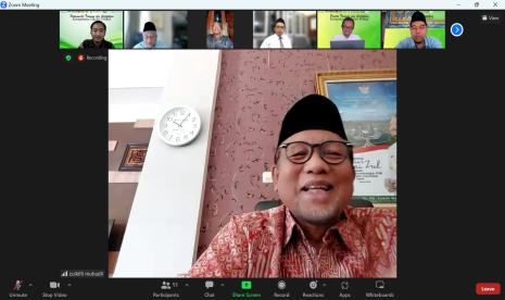 Ketua FPAG KH Dr Zulkifli Muhadli memberikan sambutan dalam acara pelatihan nazir wakaf