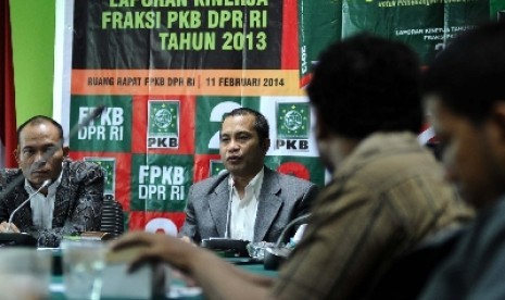 Ketua FPKB Marwan Jafar (tengah).