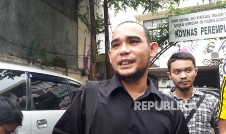 Ketua Gerakan Pemuda Anti Komunis (GEPAK) Rahmat Himran.