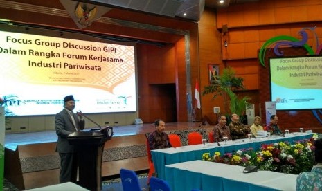 Ketua GIPI Didien Junaedy saat membuka FGD bertajuk 