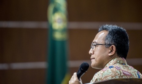 Ketua Hakim PTUN Medan (nonaktif) Tripeni Irianto Putro menjalani sidang lanjutan dengan agenda pemeriksaan Terdakwa di Pengadilan Tipikor, Jakarta, Kamis (12/11).