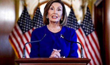 Ketua House of Representative AS Nancy Pelosi resmi menggelar penyelidikan pemakzulan Presiden AS Donald Trump di Capitol Hill, Washington, Selasa (24/9).