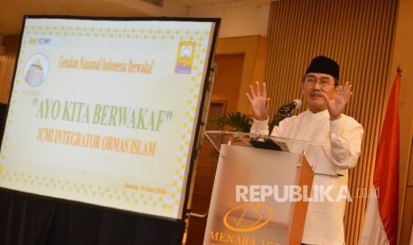 Ketua Ikatan Cendekiawan Muslim se-Indonesia (ICMI) Jimly Asshidiqie  (Republika/Raisan Al Farisi)