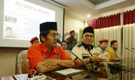 Ketua Ikatan Pemuda Muhammadiyah Dahnil Anzar Simanjuntak saat mmberikan keterangan pers di Gedung Pusat Muhammadiyah, Jakarta, Rabu (22/7).