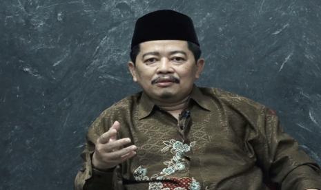 Ketua Komisi Dakwah MUI, KH Ahmad Zubaidi, menyatakan standardisasi dai merupakan upaya untuk membentengi umat 