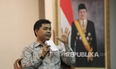 Ketua Tim seleksi calon anggota KPU-Bawaslu RI periode 2022-2024 Juri Ardiantoro