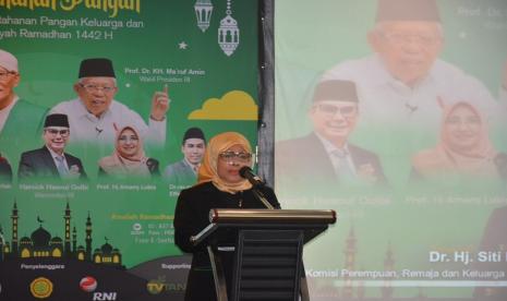  Ketua Komisi PRK MUI, Dr Hj Siti Marifah, MM, MH dalam seminar penguatan pangan Nasional yang bertajuk Membangun Kemandirian Pangan Keluarga untuk Mempekuat Ketahanan Pangan Nasional.