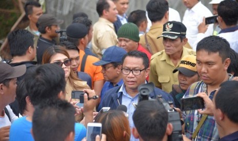 Ketua Komisi V DPR RI Fary Djemi Francis saat memimpin kunjungan kerja di Kabupaten Kepulauan Sangihe, Provinsi Sulawesi Utara. 