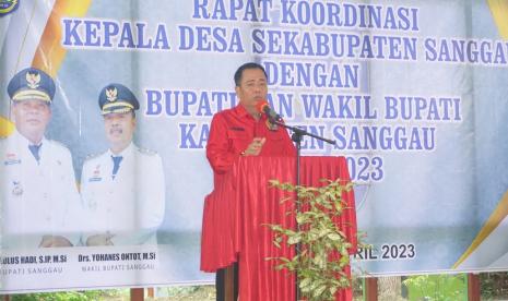 Ketua Komisi V DPR RI Lasarus, mengungkapkan dirinya saat ini tengah memperjuangkan pembangunan akses jalan dari Kabupaten Sintang menuju seluruh desa di Kecamatan Dedai. Serta pembangunan instalasi listrik bagi 7 Desa yang belum teraliri listrik di Kecamatan Dedai, Kabupaten Sintang, Provinsi Kalimantan Barat (Kalbar).