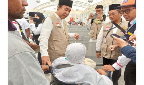 Ketua Komisi VIII sekaligus Ketua Tim Pengawas Haji DPR RI, Ashabul Kahfi di Bandara Internasional Amir Muhammad bin Abdul Aziz (AMAA), Madinah Rabu, (21/6/2023).