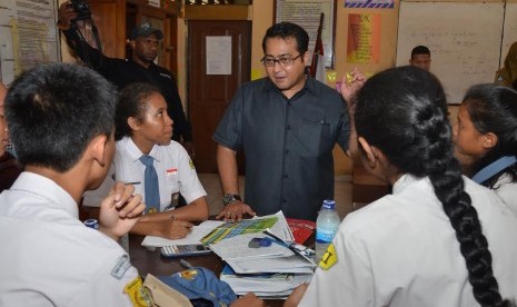 Ketua Komisi X DPR Teuku Riefky Harsya.