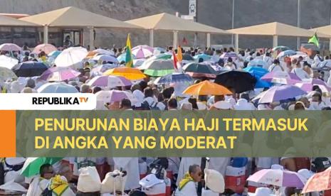 Ketua Komnas Haji dan Umroh Mustolih Siradj mengatakan penurunan biaya haji termasuk di angka yang moderat. 