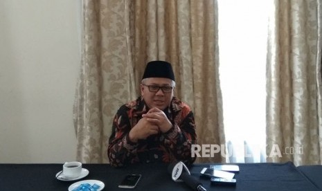 Ketua KPU, Arief Budiman, ketika memberikan pernyataan kepada media di Kuningan, Jakarta Selatan, Selasa (20/3). 