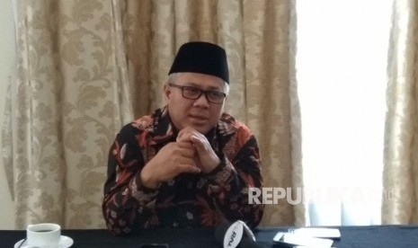 Ketua KPU, Arief Budiman, ketika memberikan pernyataan kepada media di kawasan Kuningan, Jakarta Selatan, Selasa (20/3). 