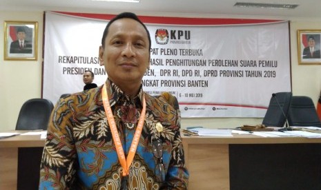 Ketua KPU Banten Wahyul Furqon