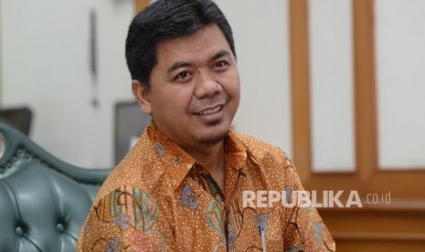 Plt Deputi IV KSP Bidang Informasi dan Komunikasi Politik Juri Ardiantoro mengatakan swasta siap bantu pemerintah menangani virus corona.