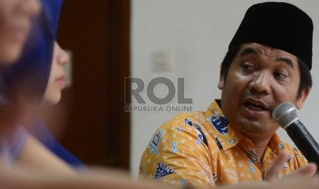  Ketua Lingkar Madani (LIMA) Ray RAngkuti (kanan) 