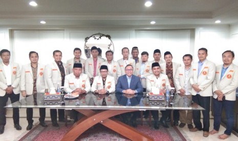 Ketua Majelis Permusyawaratan Rakyat (MPR) Zulkifli Hasan menerima kunjungan Silaturahim Kebangsaan Ketua Umum Pimpinan Pusat (PP) Pemuda Muhammadiyah, Sunanto dan jajaran pengurusnya, Selasa (15/1). 