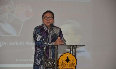 Ketua MPR RI Dr. Zulkifli Hasan, SE.,MM sampaikan tiga hal yang menjadi modal keberhasilan Indonesia  masa depan dihadapan mahasiswa Universitas Jenderal Soedirman (Unsoed), Kamis(3/9).