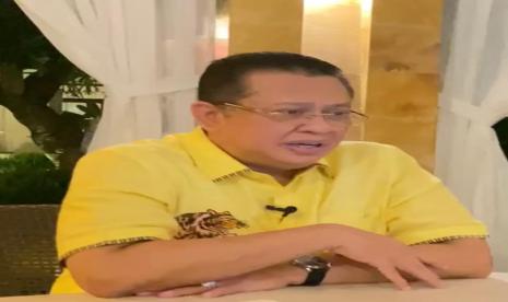 Ketua MPR RI Bambang Soesatyo mendorong Komisi Pemilihan Umum bekerja sama dengan Direktorat Jenderal Kependudukan dan Pencatatan Sipil Kementerian Dalam Negeri (Dukcapil Kemendagri) untuk segera melakukan percepatan perekaman KTP-el.