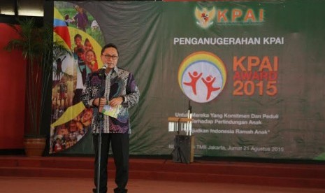 Ketua MPR Zulkifli Hasan menghadiri KPAI Award.