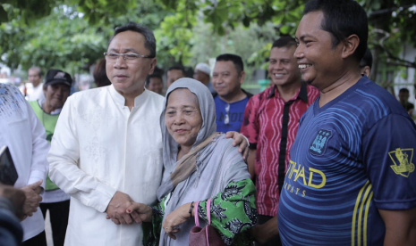 Ketua MPR Zulkifli Hasan terinspirasi dengan seorang tukang becak yang menghajikan ibunya.