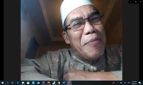 Ketua MUI yang membawahi Pembinaan Seni Budaya Islam, Dr KH Shodiqun memberikan tausiyah pada acara hahal bihalal virtual Idul Fitri 1441 yang diadakan oleh Komisi Pembinaan Seni Budaya Islam (KPSBI) MUI, Sabtu (6/6).